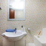 Apartamento By Interhome