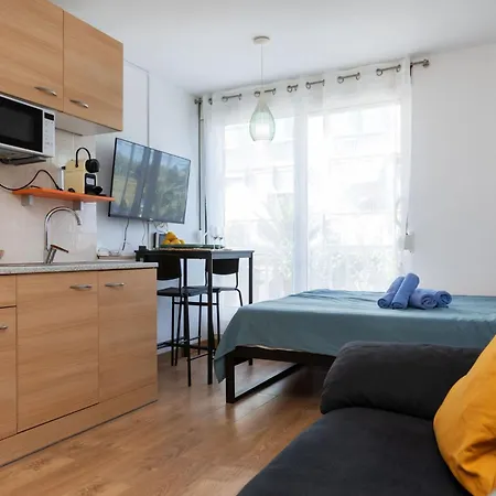 By Interhome * La Pineda